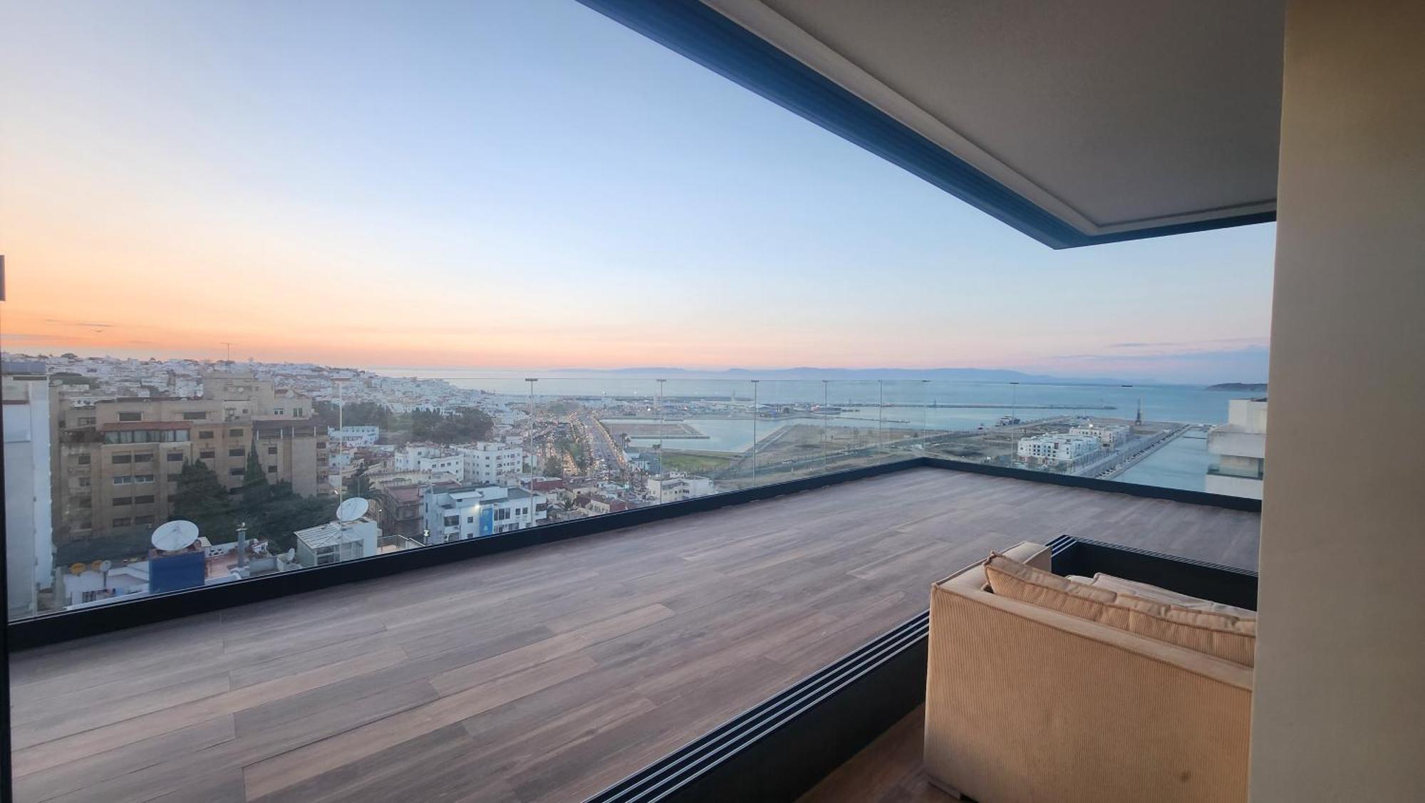Magnifique Penthouse 160M2 Terrasse 90M2 Vue Mer Tanger Luaran gambar